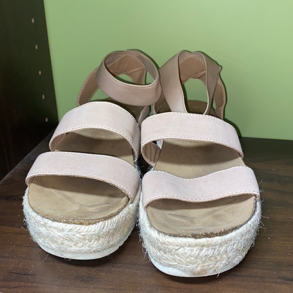 Tan/Nude Platform Sandals Size 8